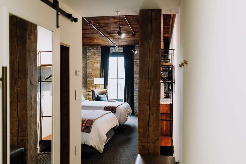 Hewing Hotel Minneapolis Room photo